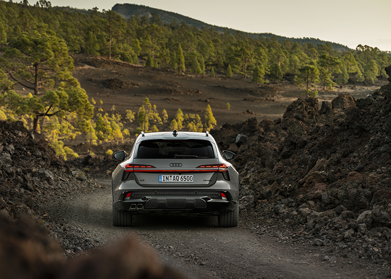 Audi A6 allroad   vue arrière  sur le diffusuer distinctif