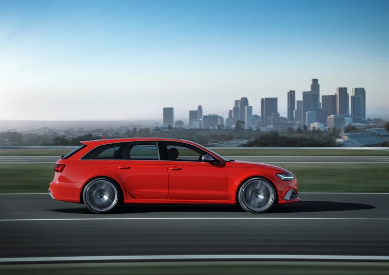 Audi RS 6 Avant performance 18