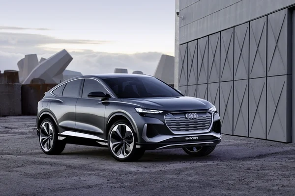 Audi Q4 Sportback Concept 4