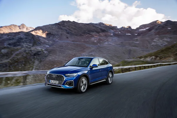 Audi Q5 Sportback 1