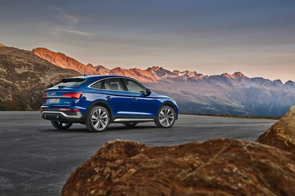 Audi Q5 Sportback 6