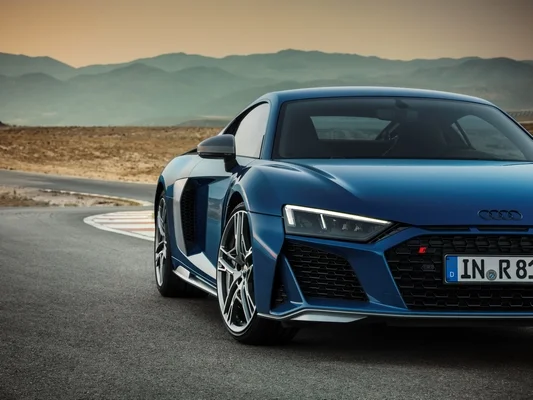 Audi R8 Coupe 4