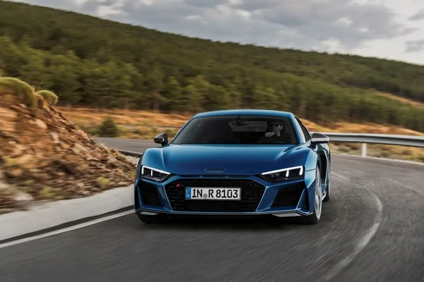 Audi R8 Coupe 5