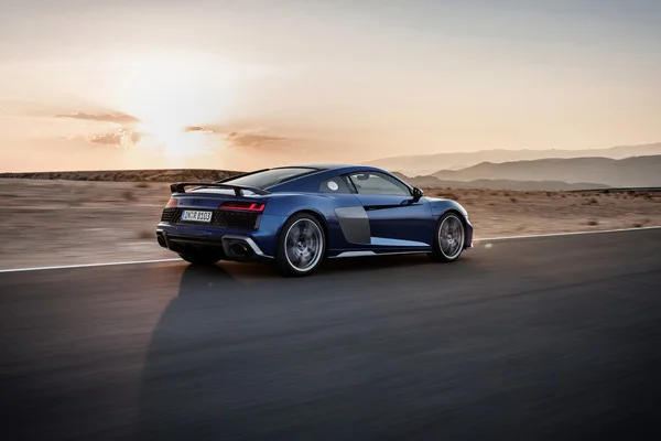 AUDI R8 V10 2019 3