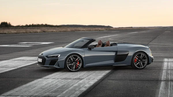 AUDI R8 V10 2019 4