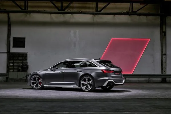 Audi RS6 Avant 2020 6