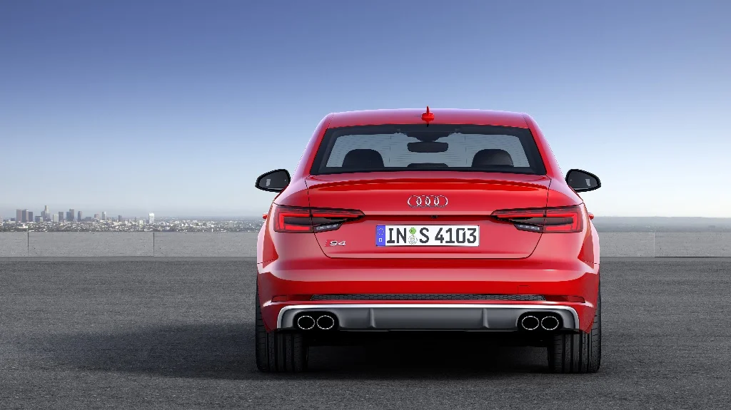 Audi S4 2