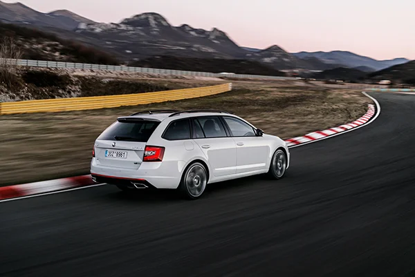 Skoda Octavia RS 2017combi 2