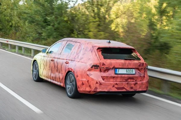 Nouvelle Skoda Octavia 2020 1