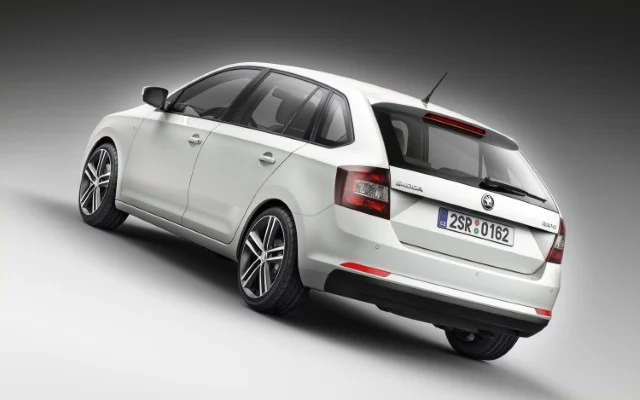 v1 skoda rapid spaceback cam4 jpg