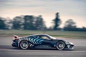 Pininfarina Battista intr
