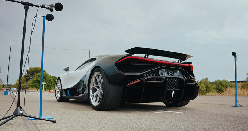 01 2608 BUGATTI Tourbillon BTS  test acoustique avec micro