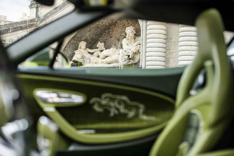 BUGATTI Brouillard vue au travers de l'habitacle