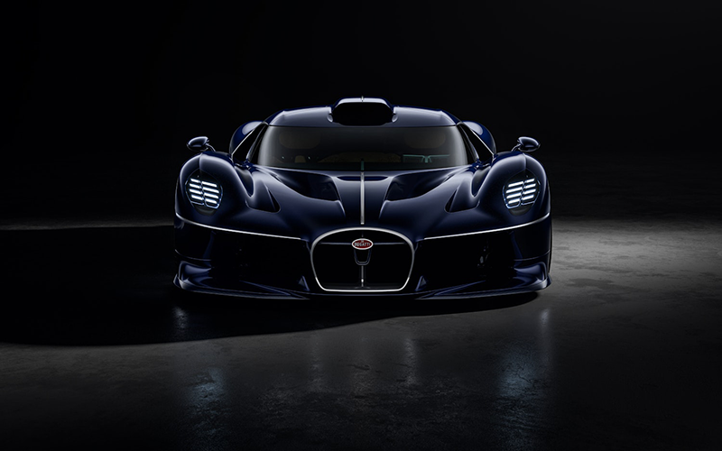 02 BUGATTI Solitaire Destrier de face révèle la silhouette la plus basse jamais conçue par Bugatti