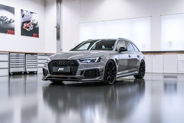 ABT RS4 R 2018 2