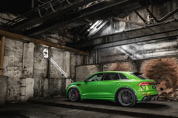 ABT RSQ8 R green HR23 building side