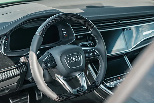 ABT RSQ8 R green steering wheel