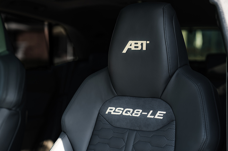 RSQ8 LE 1000  les sièges sont siglés ABT RSQ 8 LE