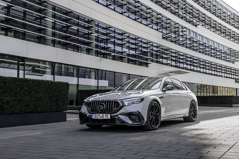 BRABUS 700 E53 Outdoor 2 copie