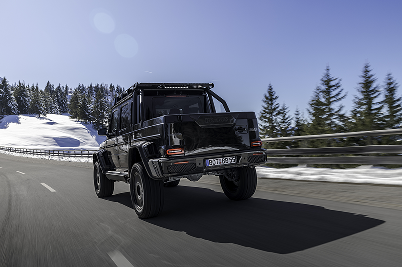 BRABUS 800 XLP W465 Outdoor 41 copie