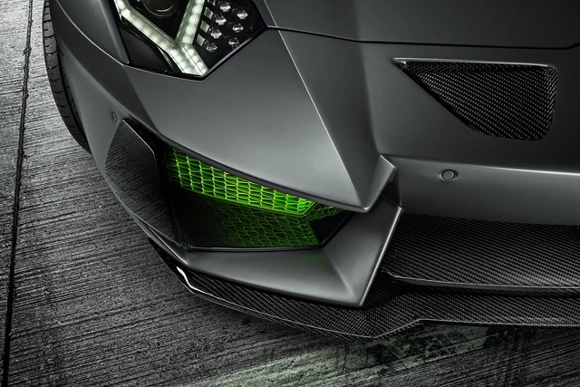 Lambo Studio Detail 2-usm 2000px