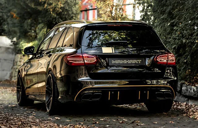 MANHART CR 700 Wagon Website 5 811x524