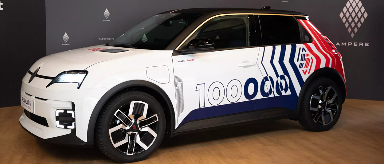 100 000 Renault 5 E Tech intr