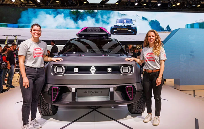 Story Retour sur le 4L Trophy 2022 la Renault 4 de Melanie et Harmony au cur dun raid solidaire 6