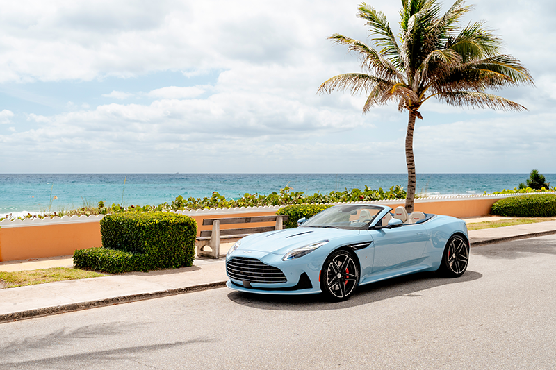 Aston Martin DB12 Volante Palm Beach Edition 1 copie
