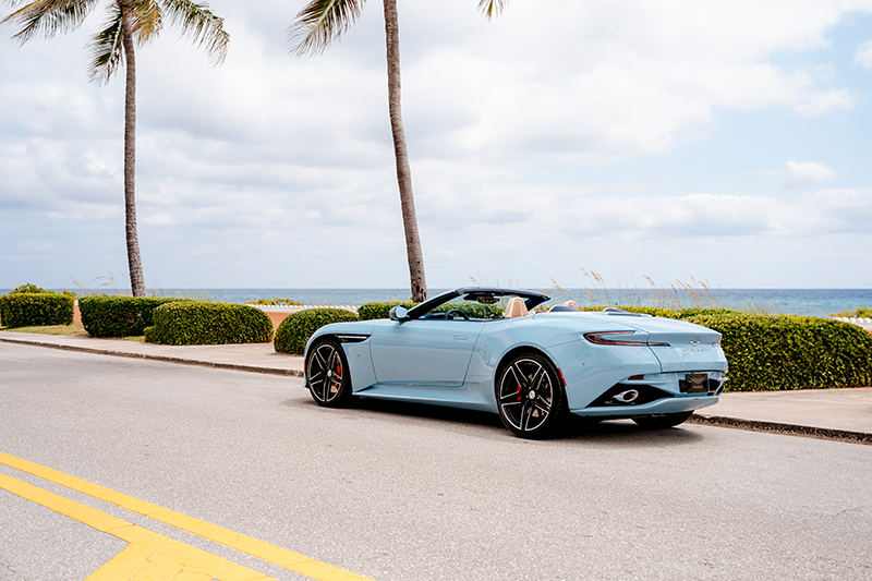 Aston Martin DB12 Volante Palm Beach Edition 3 copie