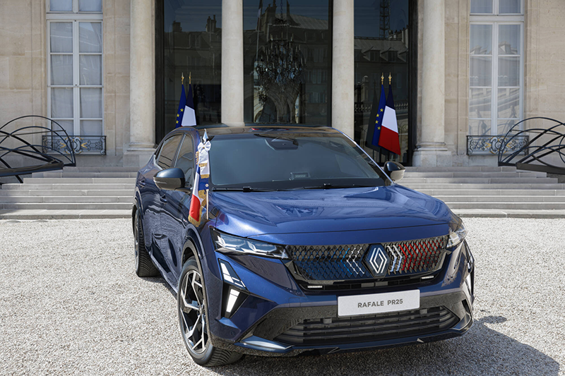 Renault Rafale Presidentiel 5 copie