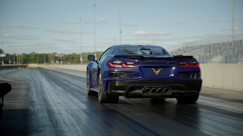 rear view of corvette zr1x on drag strip preproduction model shown actual production model may vary copie