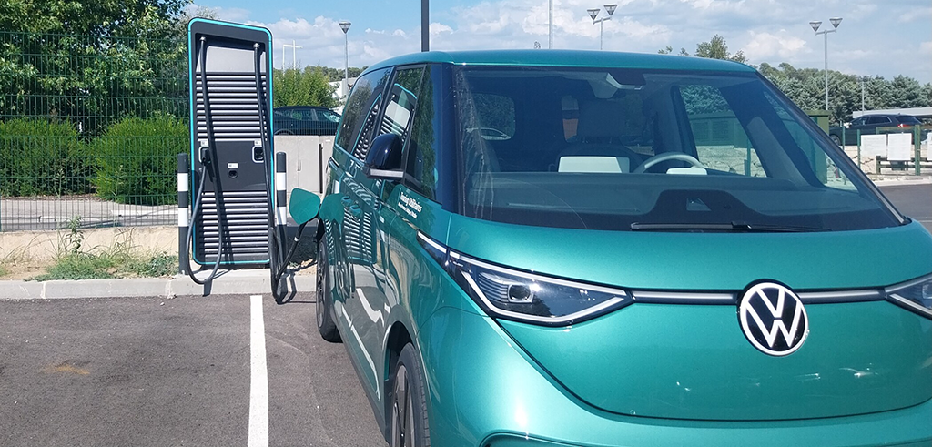 VW Electrify France 2 intr