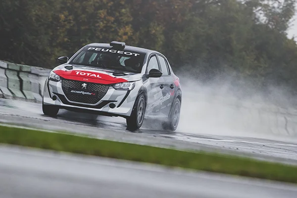 Peugeot 208 R4 2020 2