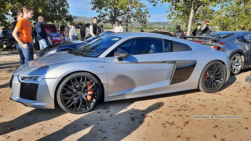 Ambérieux 2022 Audi R8 V10