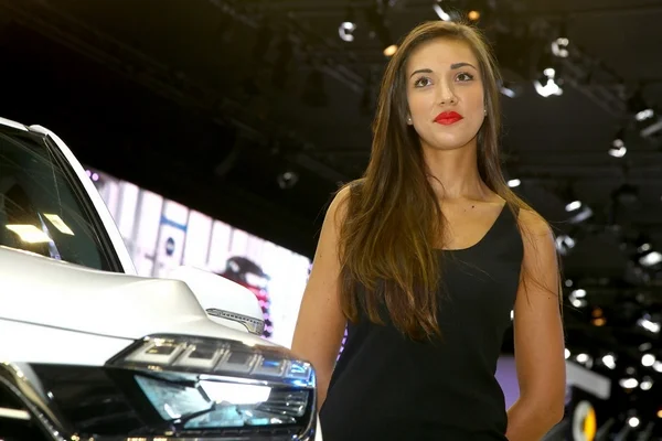 Hotesse au Mondial de l automobile de Paris 3 Photo newspress 2