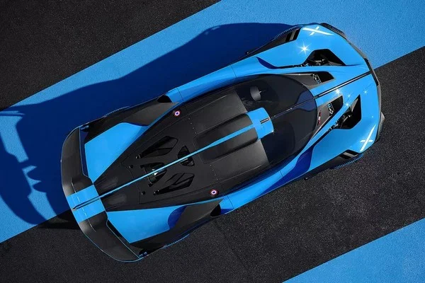 Le Bolide Bugatti 3