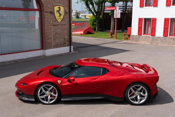 Ferrari SP 38 4