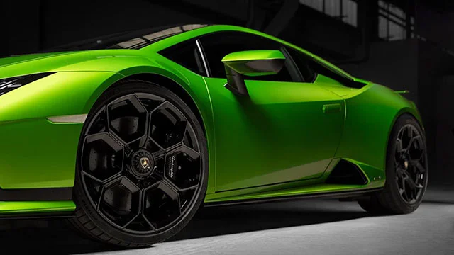 Lamborghini Huracan Tecnica 2022 1