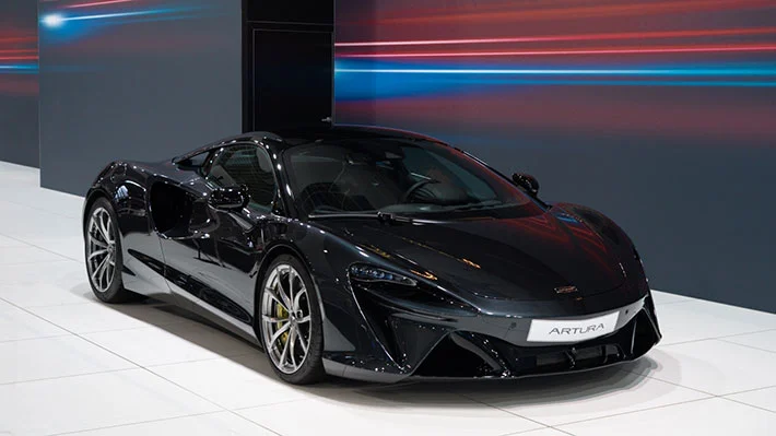 Small 14583 McLarenArturaBrusselsMotorshow