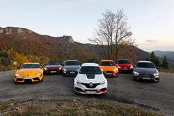 21236612 Renault MEGANE IV R S TROPHY R lue Sportive de l ann e 2019 par le magazine